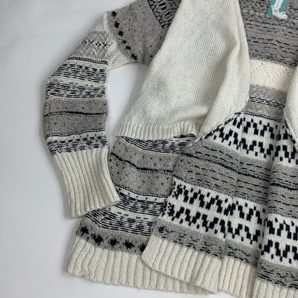 Maurice’s Cardigan Sweater Size Large Open front Creme Black Gray New NWT - Picture 4 of 14